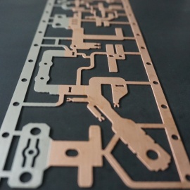 CONNECTORS<BR>WITH<BR>PARTICULAR<BR>PROPERTIES-Lead frame made of welded strip with copper and austenitic spring steel